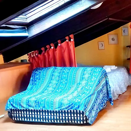 Lejlighed Bluemoon Attic With Sunny Terrace Rom